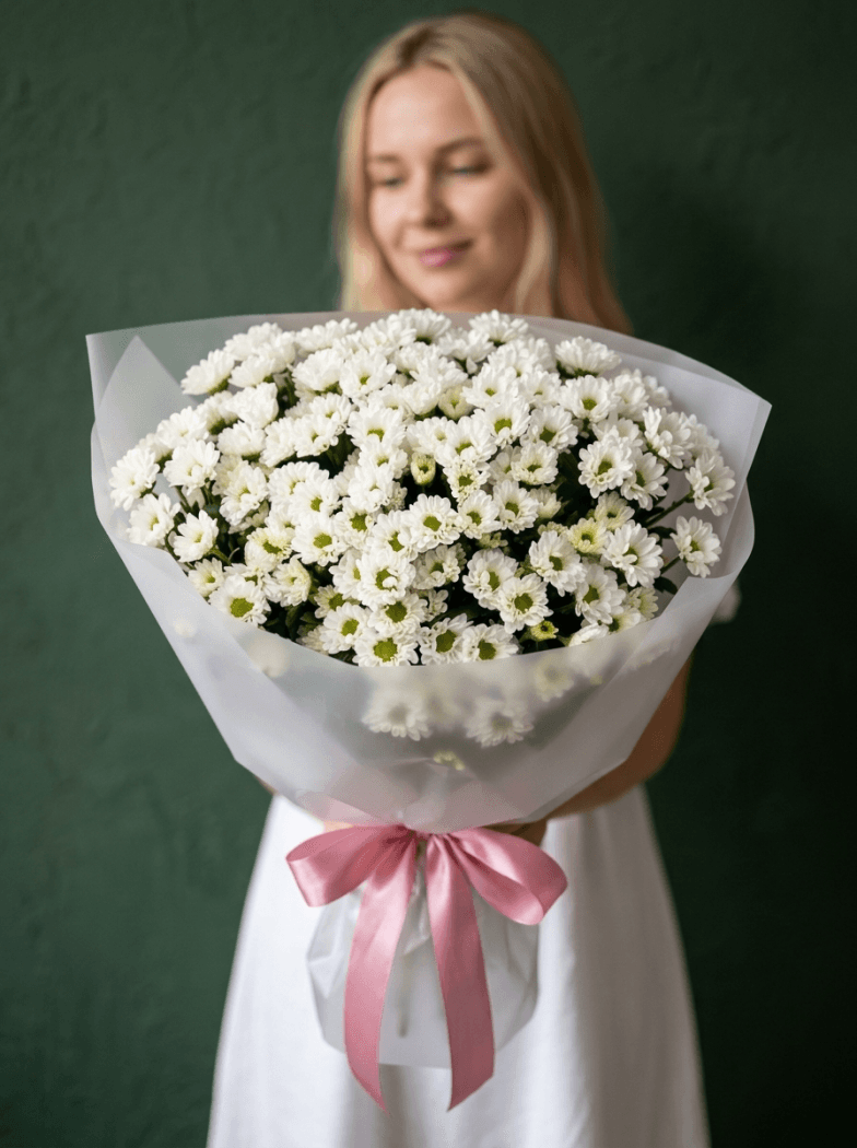 Букет из 25 белых сантини